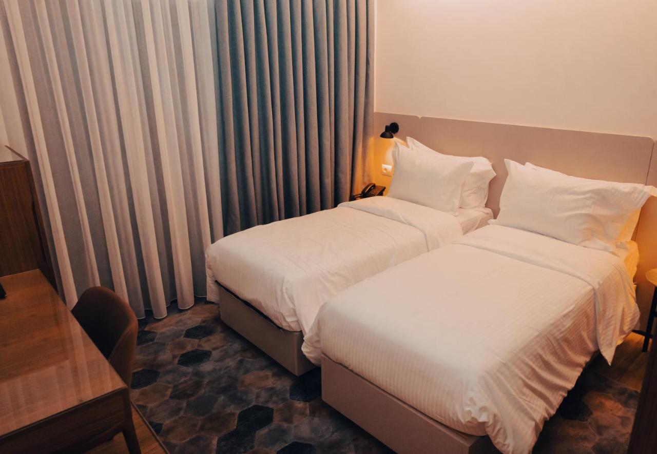 Theatro- Center Hotel